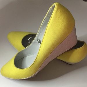 Yellow Wedges